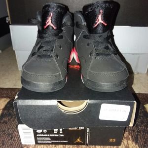 Jordan Retro 6 "Infrared"